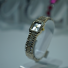 Kadın Kare Kol Saati Gold Taş Detaylı