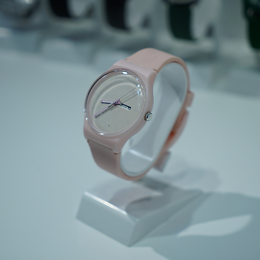 Pembe Kordonlu Kol Saati