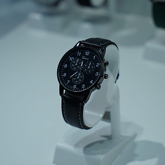 Erkek Kol Saati Siyah Deri Kordon