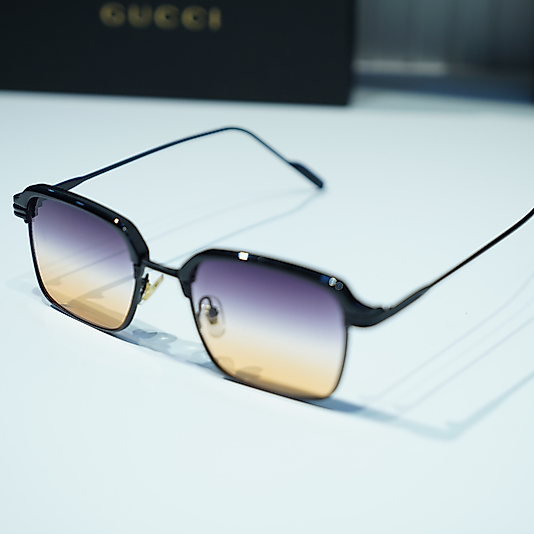 Mor Degrade Camlı Siyah Çerçeveli Güneş Gözlüğü