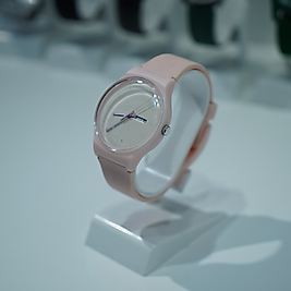 Pembe Kordonlu Kol Saati